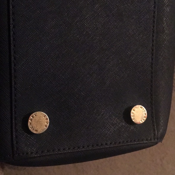 Navy blue Michael Kors Sutton Safiano purse - Picture 5 of 6